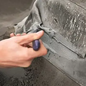 FILLCOAT FIBRES - Opravná vodotěsná barva na beton, kov se skelným vláknem 1L_thumb3