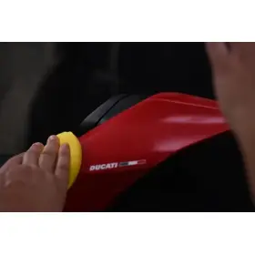 Odmašťovače a čističe pro motocykly