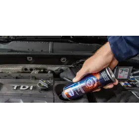 Přísady do motorového oleje